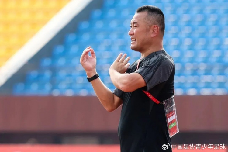 上村健一：青少年階段中國孩子身體有優(yōu)勢(shì) 但不能只注重身體培養(yǎng)