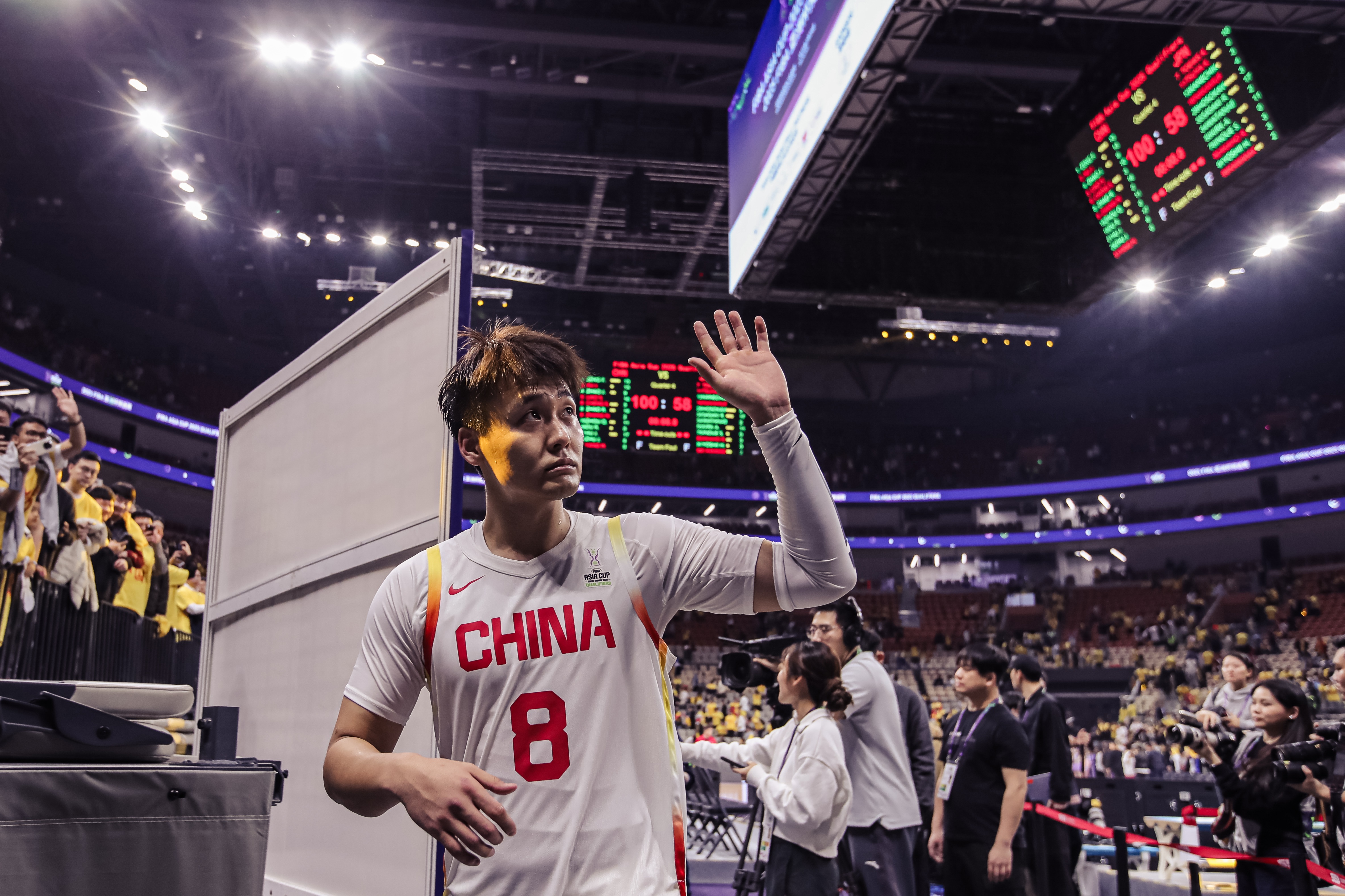 奠定基調(diào)！趙睿三分4中3攻下15+5+5 次節(jié)連得10分帶隊(duì)拉開分差